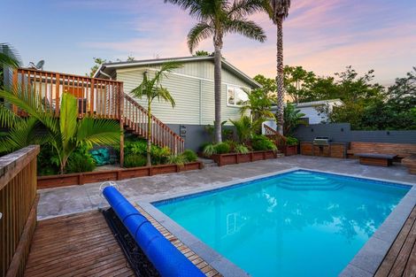 Photo of property in 39 Kamara Road, Glen Eden, Auckland, 0602