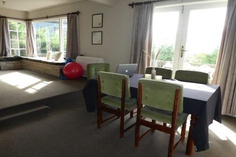 Photo of property in 11 Wynyard Crescent, Fernhill, Queenstown, 9300