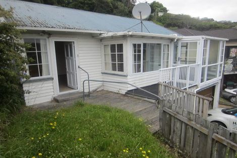 Photo of property in 62 Paremata Crescent, Paremata, Porirua, 5024