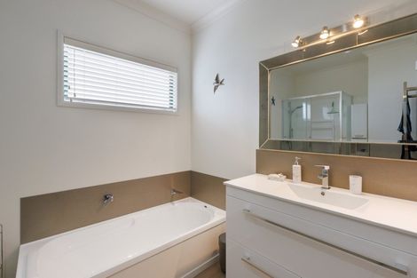 Photo of property in 32 Vale Street, Otumoetai, Tauranga, 3110