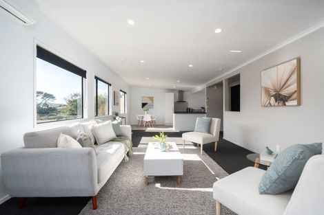 Photo of property in 2/4 Puaha Street, Takapuwahia, Porirua, 5022