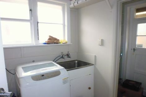 Photo of property in 52 Dyer Street, Epuni, Lower Hutt, 5011