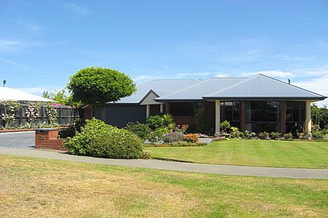 Photo of property in 34 Alpine View Lane, Parklands, Christchurch, 8083