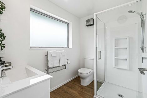 Photo of property in 2/3 Nyoli Street, Northcote, Christchurch, 8052