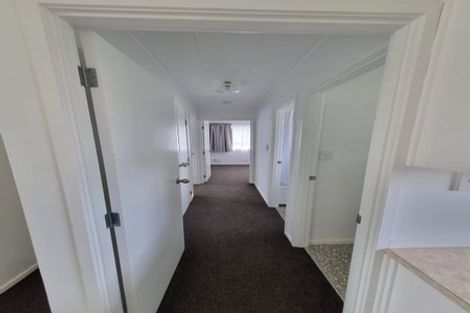 Photo of property in 1 Anna Watson Road, Half Moon Bay, Auckland, 2012