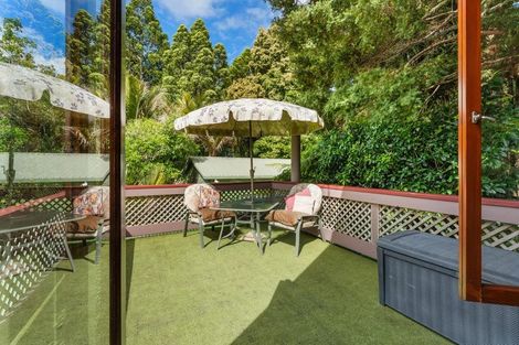 Photo of property in 27a Tane Road, Laingholm, Auckland, 0604