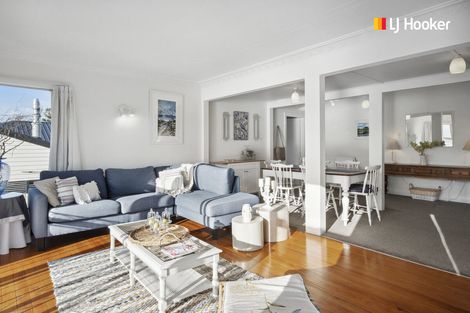 Photo of property in 35 Oxley Crescent, Broad Bay, Dunedin, 9014