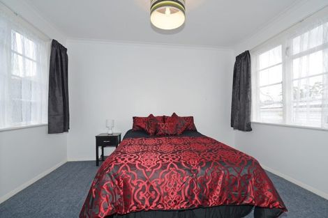 Photo of property in 6 Oak Street, Ebdentown, Upper Hutt, 5018