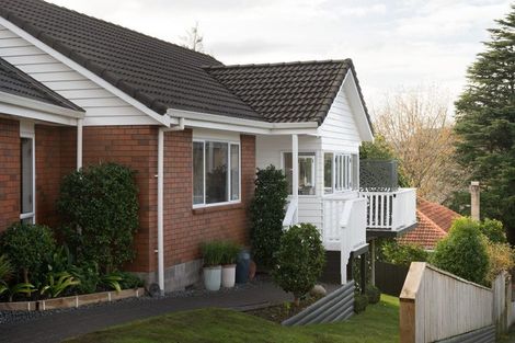 Photo of property in 2 Dunsford Mews, Hamilton Central, Hamilton, 3204