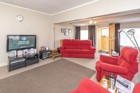 Photo of property in 69 Bignell Street, Gonville, Whanganui, 4501