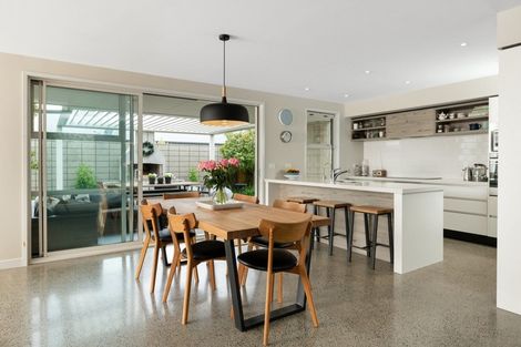 Photo of property in 45 Butterworth Crescent, Papamoa Beach, Papamoa, 3118