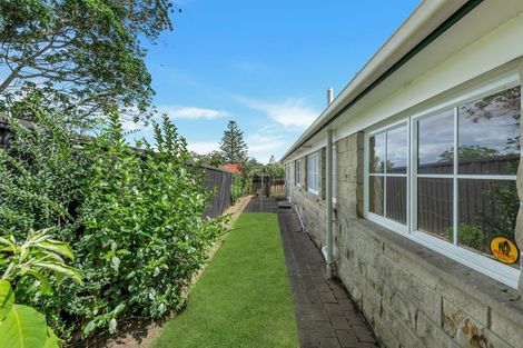 Photo of property in 4/2 Tampin Road, Hillpark, Auckland, 2102