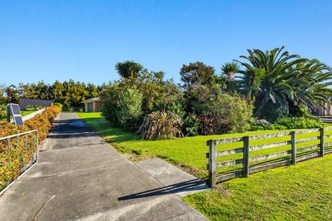Photo of property in 7 Omana Avenue, Shelly Beach, Helensville, 0874