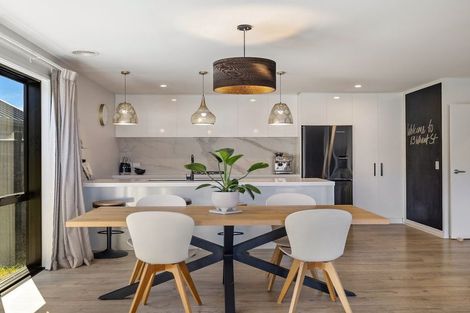 Photo of property in 13 Wheat Street, Jacks Point, Queenstown, 9371