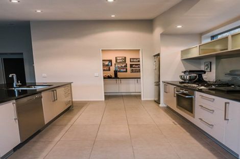 Photo of property in 14 Pentonville Close, Westmorland, Christchurch, 8025