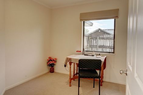 Photo of property in 8 Cairns Crescent, Rototuna, Hamilton, 3210