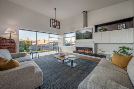 Photo of property in 19a Sunrise Bay Drive, Wanaka, 9305