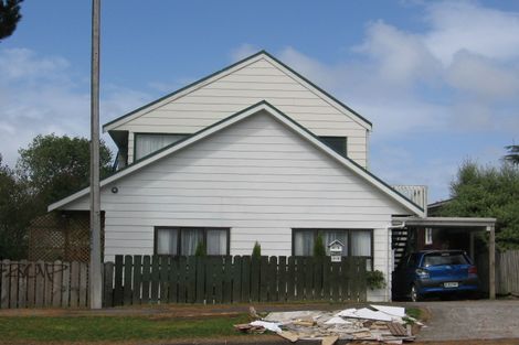 Photo of property in 51 Sabulite Road, Kelston, Auckland, 0602