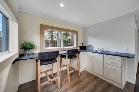 Photo of property in 6 Snowden Place, Opaheke, Papakura, 2113