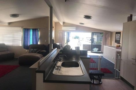 Photo of property in 1032a Papamoa Beach Road, Papamoa Beach, Papamoa, 3118