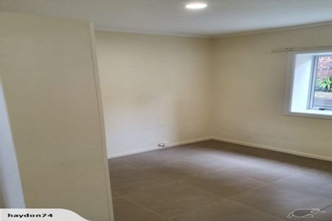 Photo of property in 22 Littlejohn Street, Hillsborough, Auckland, 1042