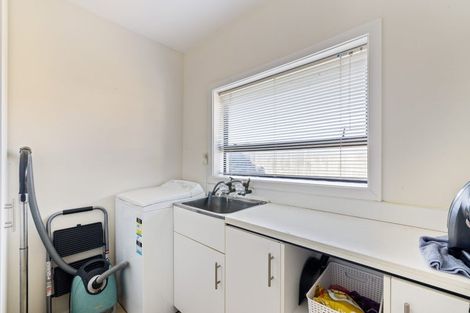 Photo of property in 333 Marine Parade, New Brighton, Christchurch, 8061