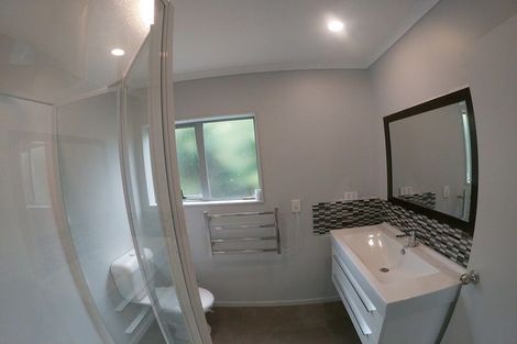 Photo of property in 47 Cardiff Road, Pakuranga, Auckland, 2010