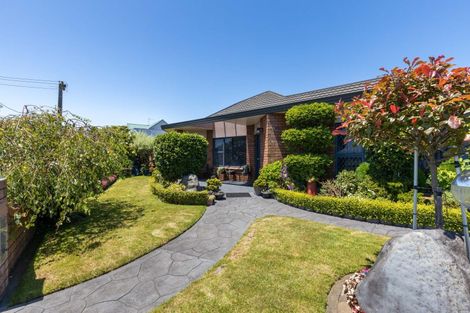 Photo of property in 81 Wallace Place, Westown, New Plymouth, 4310
