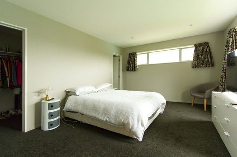 Photo of property in 15 Graycliffe Street, Halswell, Christchurch, 8025