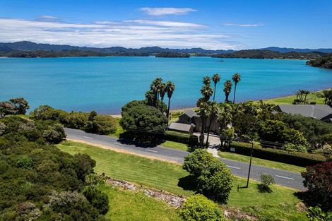 Photo of property in 950 Whangaruru Road North, Whangaruru, Russell, 0184