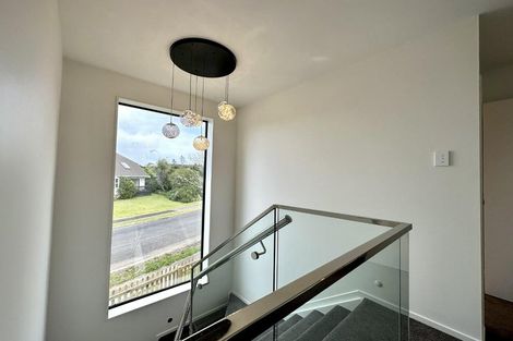 Photo of property in 7a Pinehurst Place, Wattle Downs, Auckland, 2103