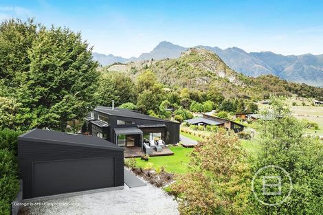 Photo of property in 18 Lookout Drive, Mount Creighton, Queenstown, 9371