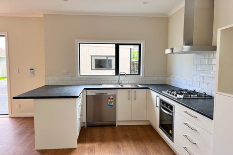 Photo of property in 392a Cambridge Terrace, Naenae, Lower Hutt, 5011