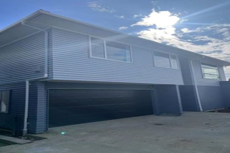 Photo of property in 52c Convair Crescent, Mangere, Auckland, 2022