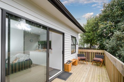 Photo of property in 8 Landow Place, Henderson, Auckland, 0612