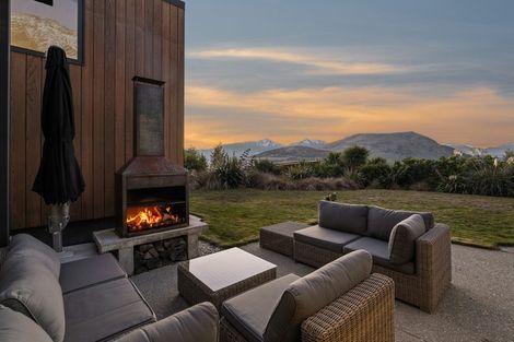 Photo of property in 6 Big Valley Drive, Jacks Point, Queenstown, 9371