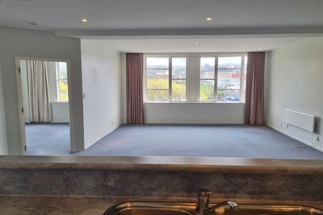 Photo of property in Grandstand Apartments, 37/80 Kent Terrace, Mount Victoria, Wellington, 6011