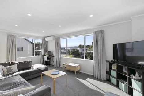 Photo of property in 10 Bowline Place, Whitby, Porirua, 5024