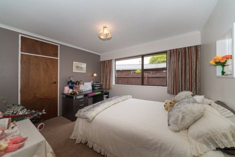 Photo of property in 10 Akaroa Avenue, Awapuni, Palmerston North, 4412