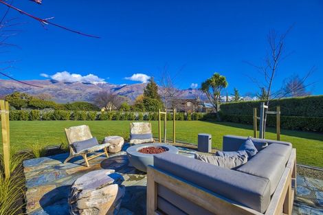 Photo of property in 8 Waimana Place, Wanaka, 9305