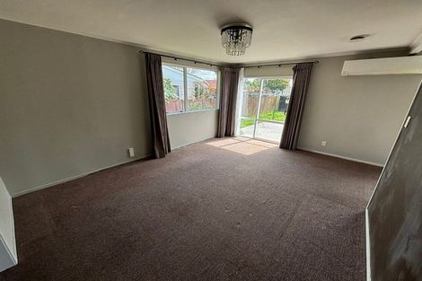 Photo of property in 1/36 Taitimu Drive, Weymouth, Auckland, 2103
