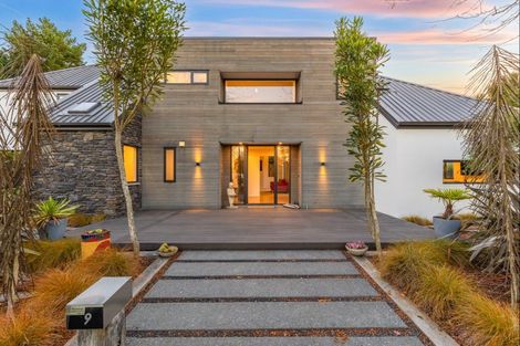 Photo of property in 9 Tanu Place, Parklands, Christchurch, 8083