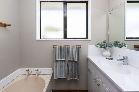 Photo of property in 2/84a Withells Road, Avonhead, Christchurch, 8042