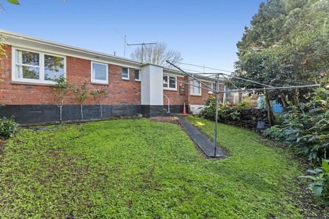 Photo of property in 2/10 Mahon Place, Papatoetoe, Auckland, 2025