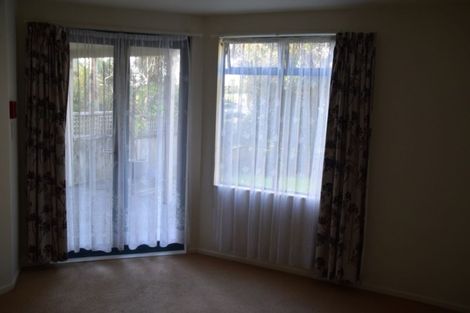 Photo of property in 6/6-8 Pannill Place, Oteha, Auckland, 0632