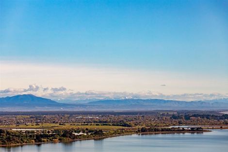 Photo of property in 3 Inverness Lane, Redcliffs, Christchurch, 8081