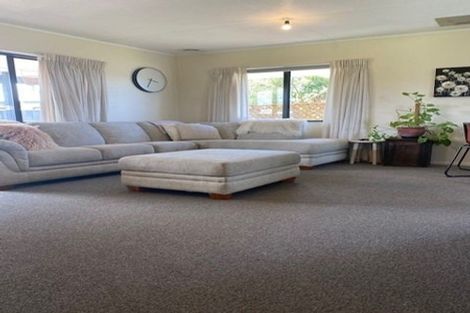 Photo of property in 18 Allens Lane, Clive, 4102