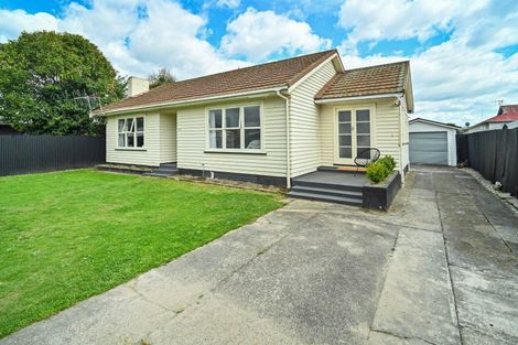 Photo of property in 433 Dalcross Street, Mayfair, Hastings, 4122