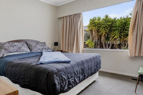 Photo of property in 2 Tamatea Road, Taupo, 3330