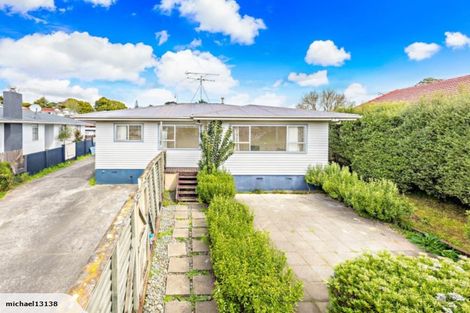 Photo of property in 1/47 Larne Avenue, Pakuranga Heights, Auckland, 2010